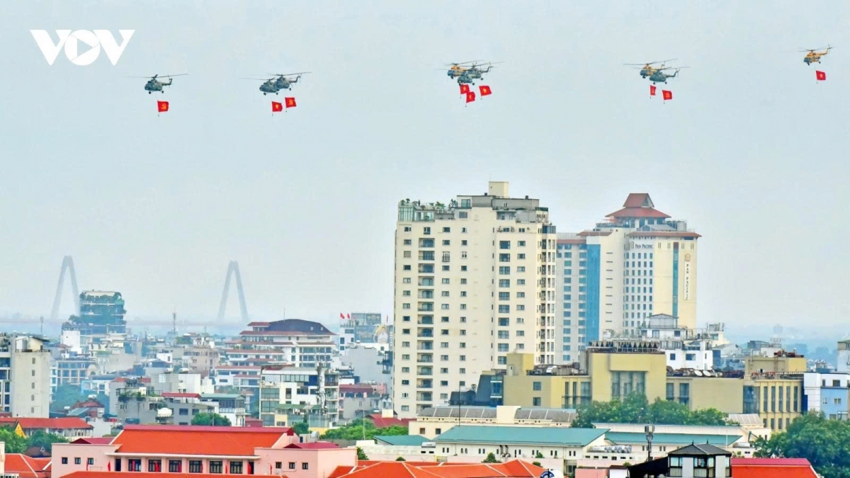Spectacular display of military helicopters at final National Day parade rehearsal